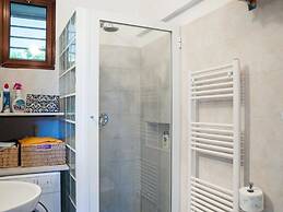 Small House in the Hills for Beautiful Walks Near the Sea