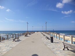 Small House in the Hills for Beautiful Walks Near the Sea
