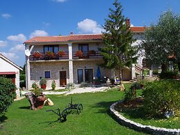 Luxurious Apartment in Sajini Croatia