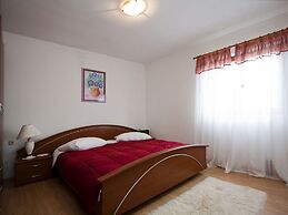Luxurious Apartment in Sajini Croatia