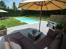 Charming Holiday Home Along the Meuse With Outdoor Swimming Pool
