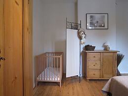 Charming Holiday Home Along the Meuse