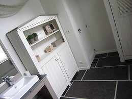 Charming Holiday Home Along the Meuse