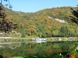 Charming Holiday Home Along the Meuse