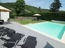 Charming Holiday Home Along the Meuse