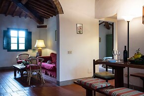 Apartment Near Pisa With Pool and Garden
