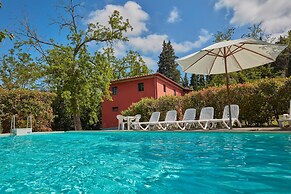 Apartment Near Pisa With Pool and Garden