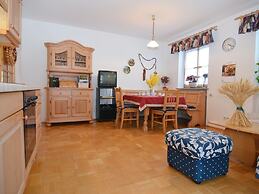 Apartment With Garden and Sauna Tranquil Area