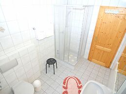 Apartment With all Amenities, Garden and Sauna, Located in a Very Tran