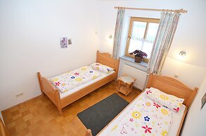 Apartment With Garden and Sauna Tranquil Area