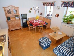 Apartment With all Amenities, Garden and Sauna, Located in a Very Tran