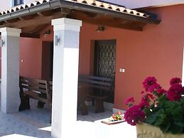 Charming Apartment in Banjole Near Sea