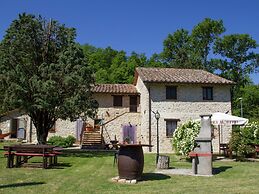 Belvilla by OYO Cozy Holiday Home With Garden