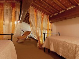 Holiday Home With Swimming Pool in Foiano Della Chiana