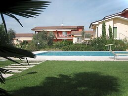 Holiday Home with Nicely Decorated Interior near Lake Garda