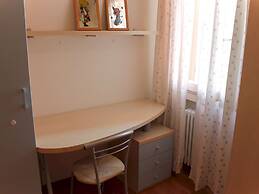 Holiday Home with Nicely Decorated Interior near Lake Garda