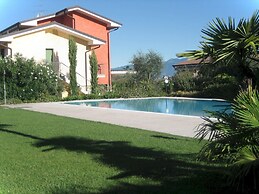 Holiday Home with Nicely Decorated Interior near Lake Garda