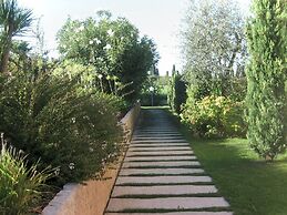 Holiday Home with Nicely Decorated Interior near Lake Garda