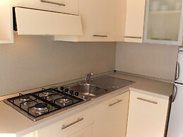 Holiday Home with Nicely Decorated Interior near Lake Garda