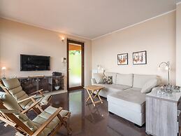 Belvilla by OYO Panoramic House in a Residence