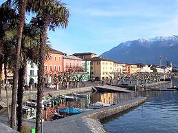 Belvilla by OYO Panoramic House in a Residence