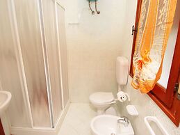 Sun Drenched Seaside Holiday Home near Venice