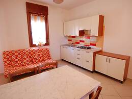 Sun Drenched Seaside Holiday Home near Venice