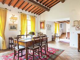 Holiday Home in Cortona With Pool
