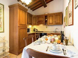 Holiday Home in Cortona With Pool