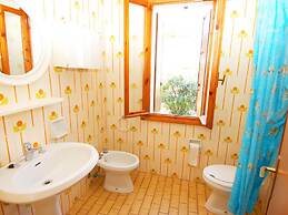 Sun Drenched Seaside Holiday Home near Venice