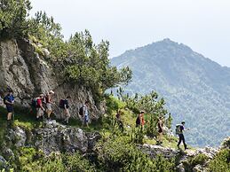 Holiday Home in Tremosine With Pool, Sauna, Garden, Terrace