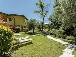 Belvilla by OYO Attractive Residence on Lake Garda