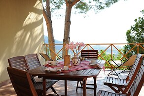 Belvilla by OYO Casa Gialla