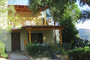 Belvilla by OYO Casa Gialla