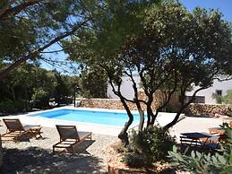 Holiday House in a Quiet Area Near the Sea, Private Garden, Terrace an