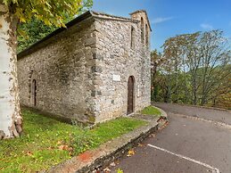 Dwelling in Renovated Barn near Birthplace of Michelangelo