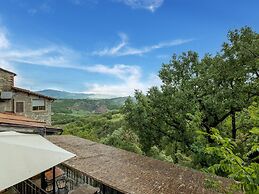 Dwelling in Renovated Barn near Birthplace of Michelangelo