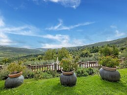 Dwelling in Renovated Barn near Birthplace of Michelangelo