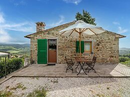 Dwelling in Renovated Barn near Birthplace of Michelangelo