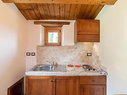 Dwelling in Renovated Barn near Birthplace of Michelangelo