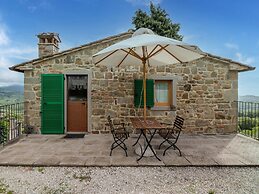 Dwelling in Renovated Barn near Birthplace of Michelangelo
