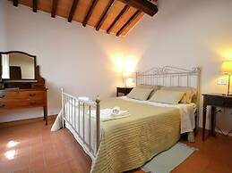 Nice Villa with Private Pool & Large Garden near Cortona