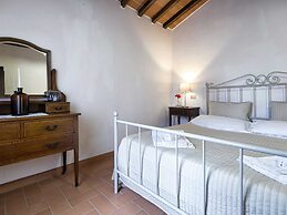 Nice Villa with Private Pool & Large Garden near Cortona