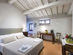 Nice Villa with Private Pool & Large Garden near Cortona