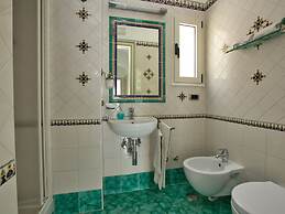 Apartment near Praia with Large Terrace & Spectacular Views