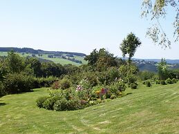Farm With Lovely Panoramic Views