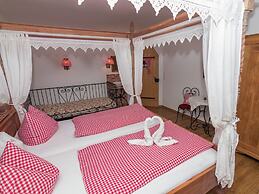 Quaint Holiday Home in Feldwies near Ski Area