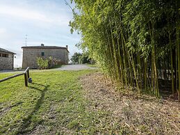 Farmhouse With Pool in Michelangelo