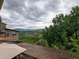 Farmhouse With Pool in Michelangelo