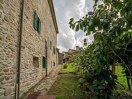Farmhouse With Pool in Michelangelo